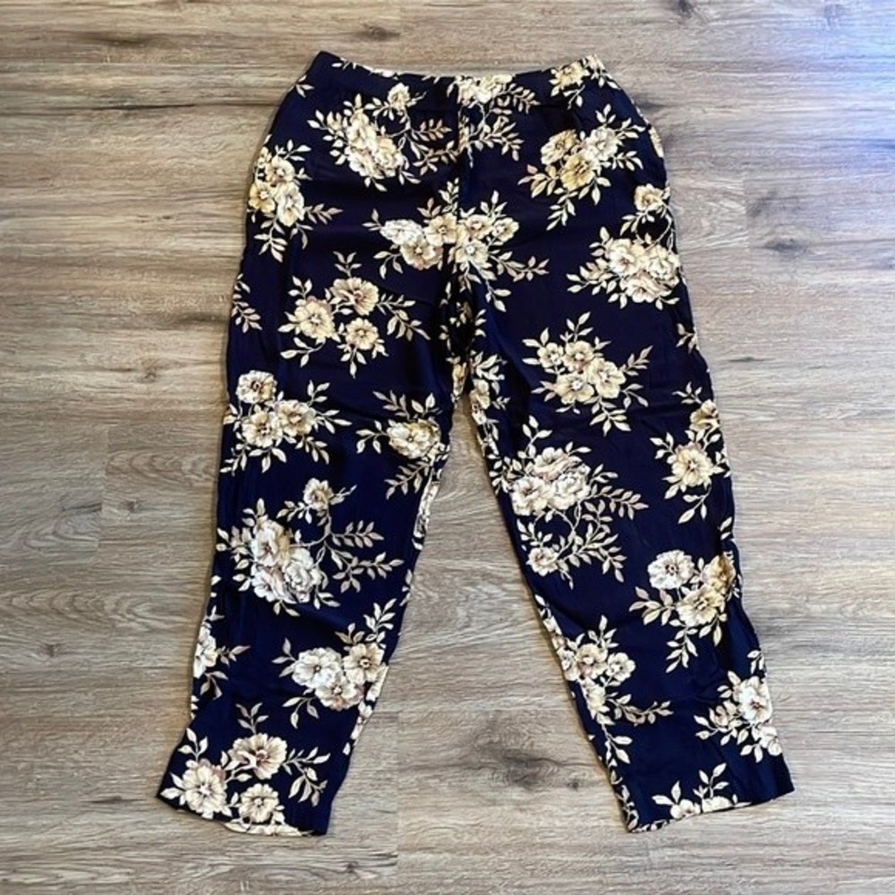 Vintage Jones&Co Floral Lightweight Spring Pants